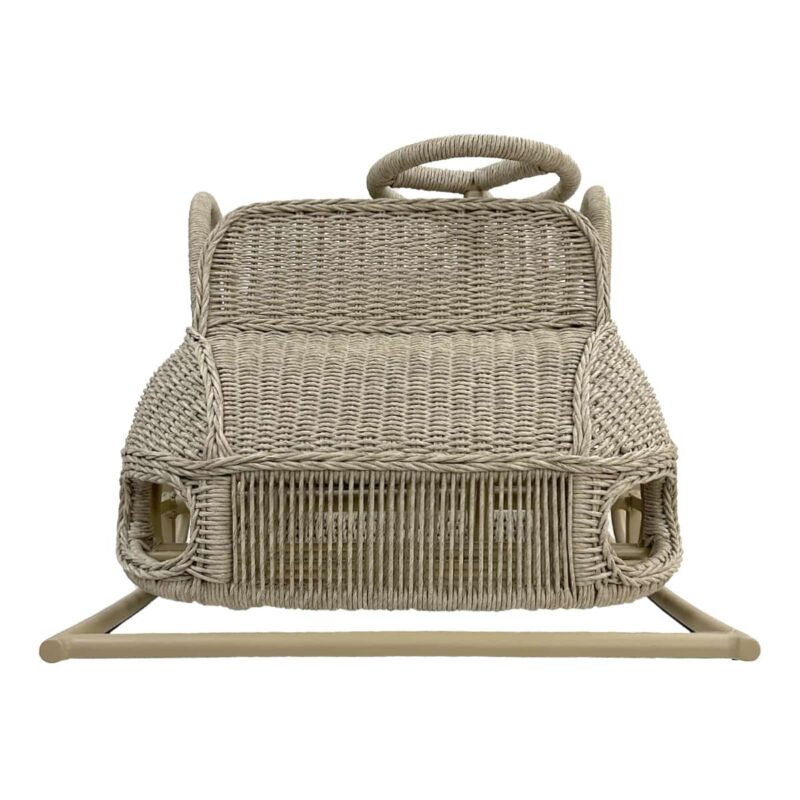 Outdoor cat furniture, handcrafted rattan classic car - Image 4