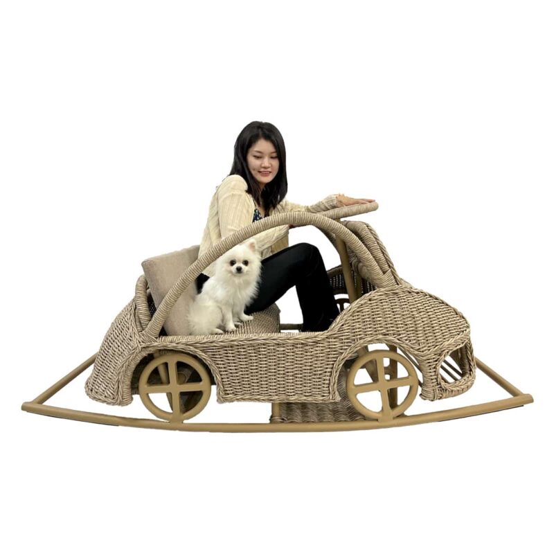 Outdoor cat furniture, handcrafted rattan classic car - Image 3