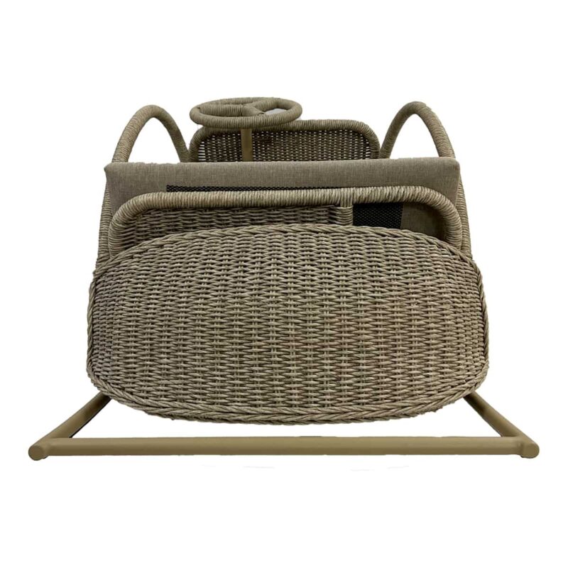 Outdoor cat furniture, handcrafted rattan classic car - Image 2